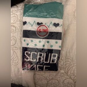 New in the pack! Scrub life compression socks. S/m